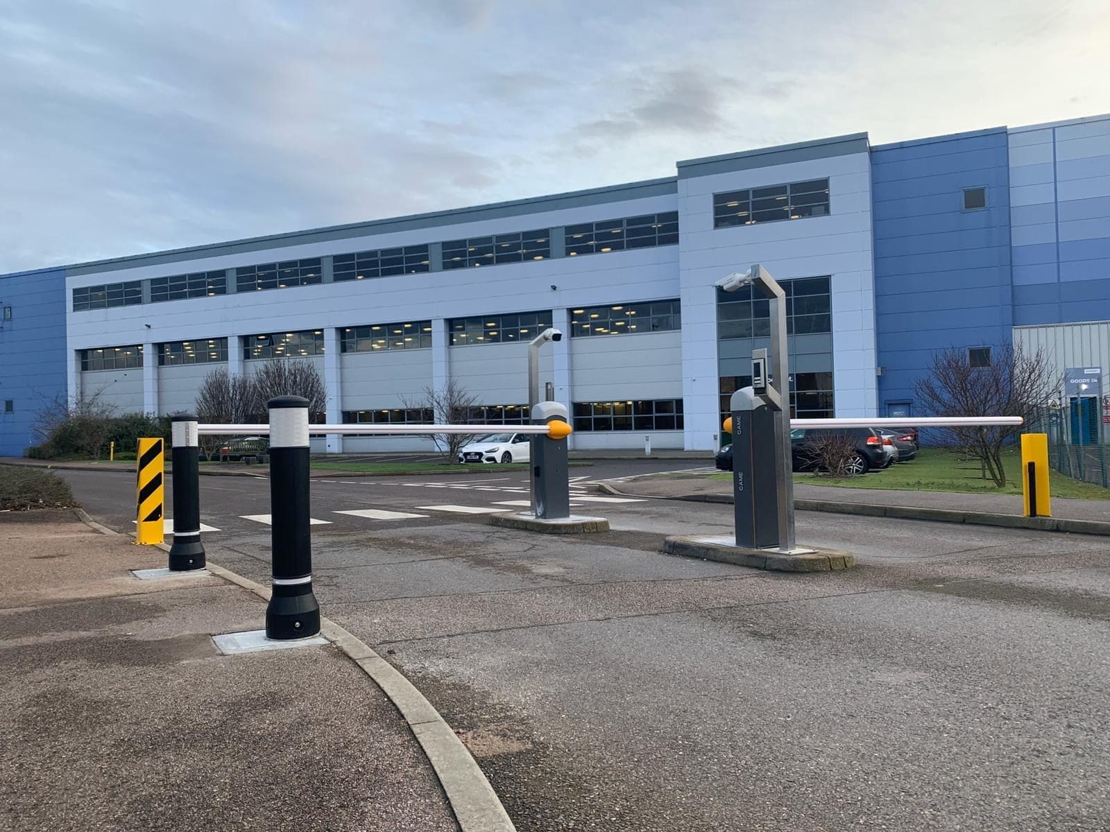 Gates & Barriers